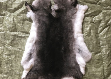 Китай Свет - серая грелка шеи меха кролика Рекс, реальный кролик Рекс Пельтс кожа для одеяла плиты поставщик