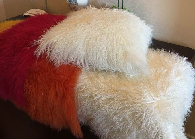 Неподдельный монгольский квадрат подушки хода 45км меха овечки овчины волос меха 100% розовый длинный