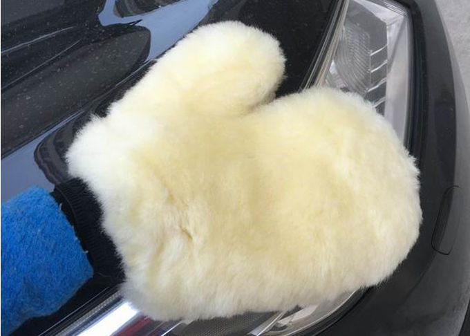 Беж перчатки мытья неподдельного автомобиля шерстей перчатки мойки овчины толстого детализируя