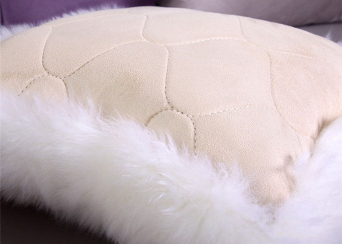Форма квадрата подушки сидения Ламбсвоол домашней софы декоративная с длинными ровными шерстями